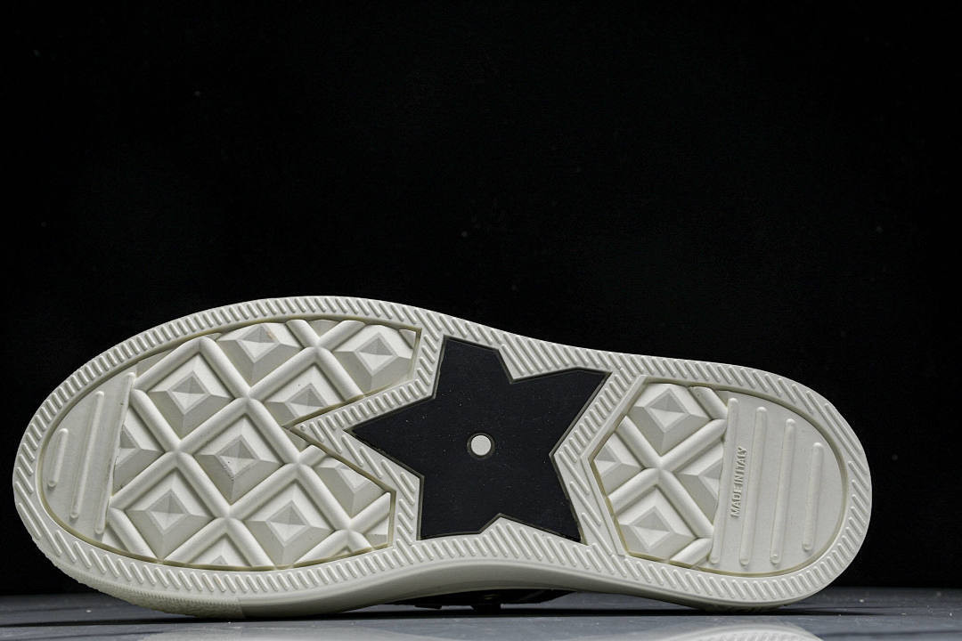B23 OBLIQUE LOW SNEAKERS