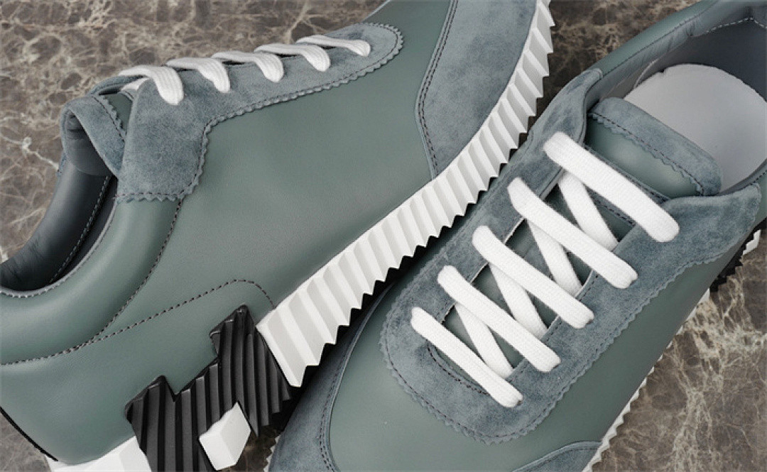 H*ER*MES SNEAKER