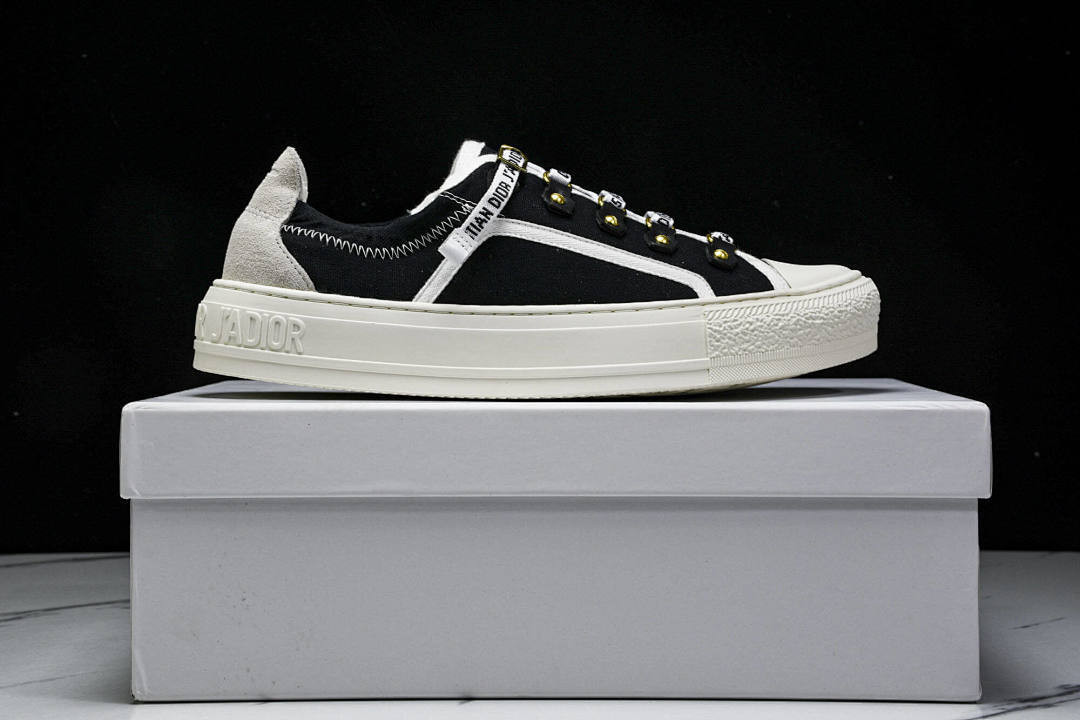 B23 OBLIQUE LOW SNEAKERS