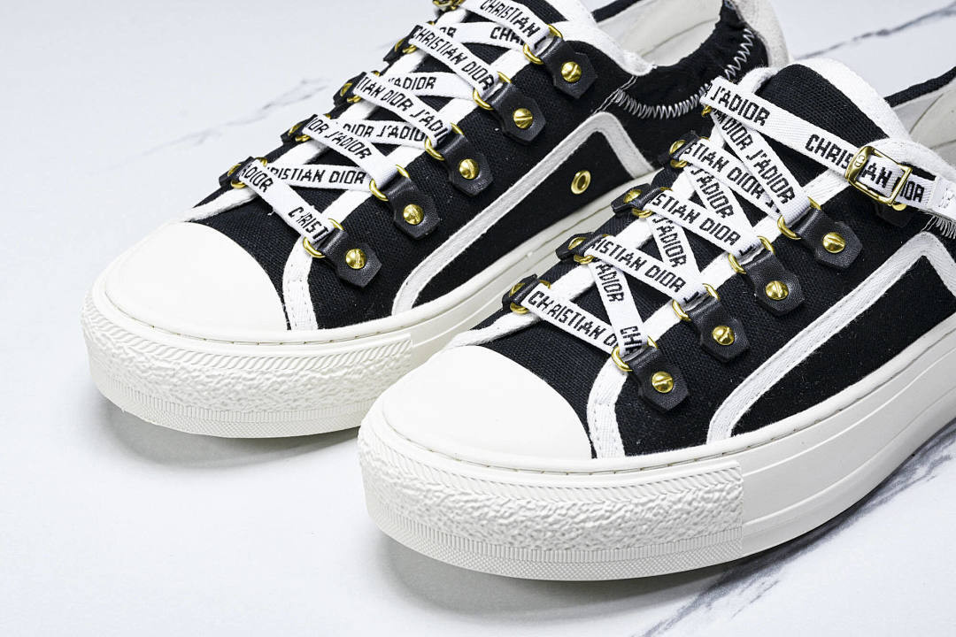 B23 OBLIQUE LOW SNEAKERS