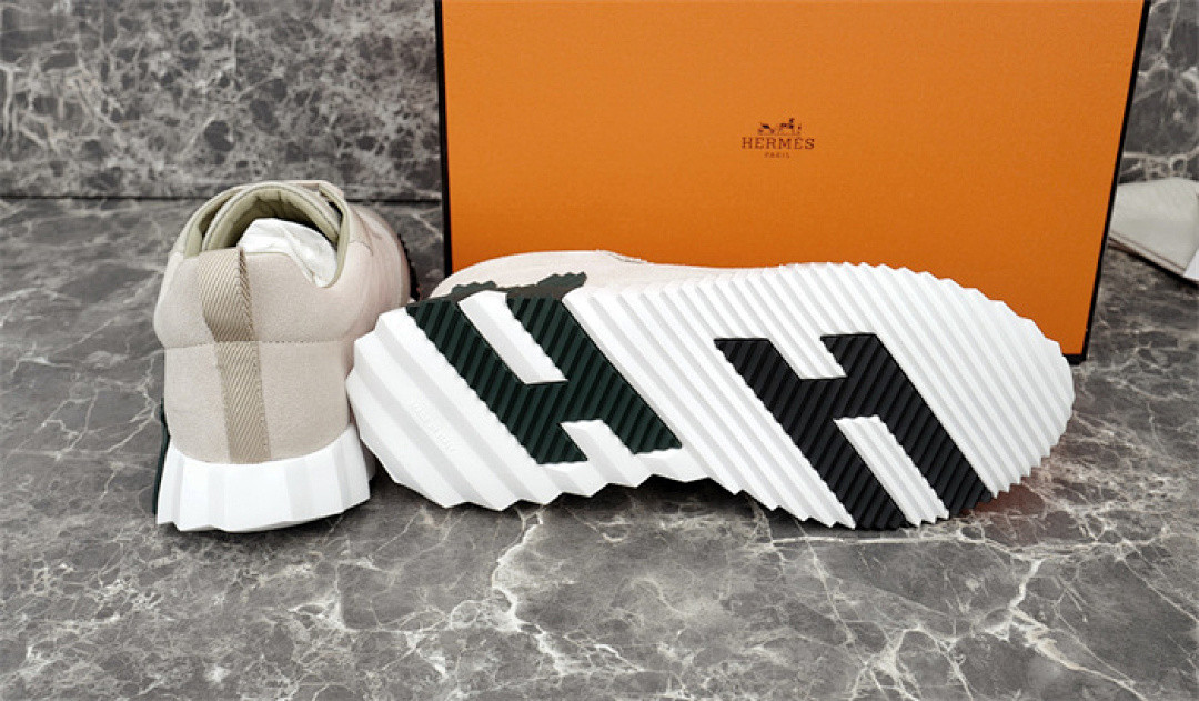 H*ER*MES SNEAKER