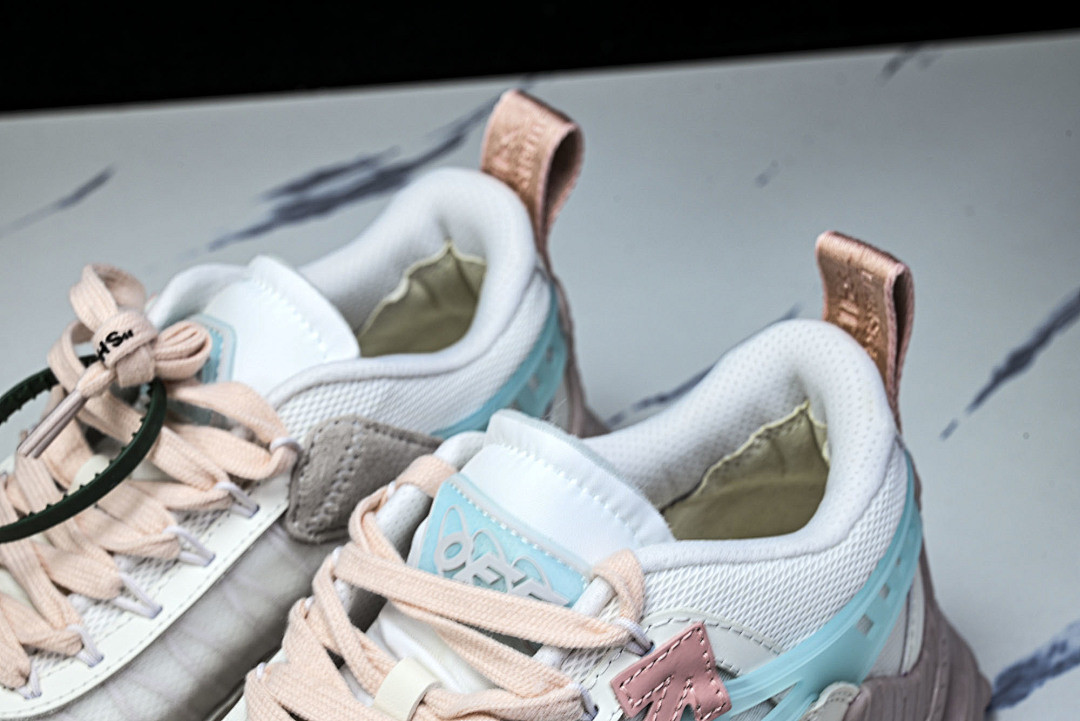 OW C/O ODSY-1000 SPORTS SHOES