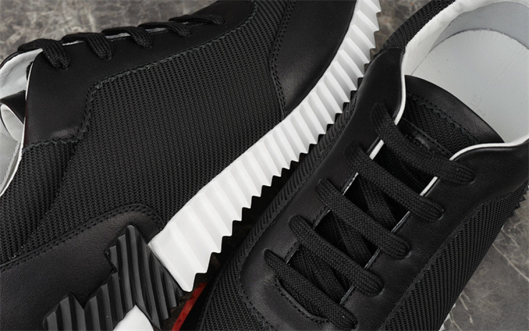 H*ER*MES SNEAKER