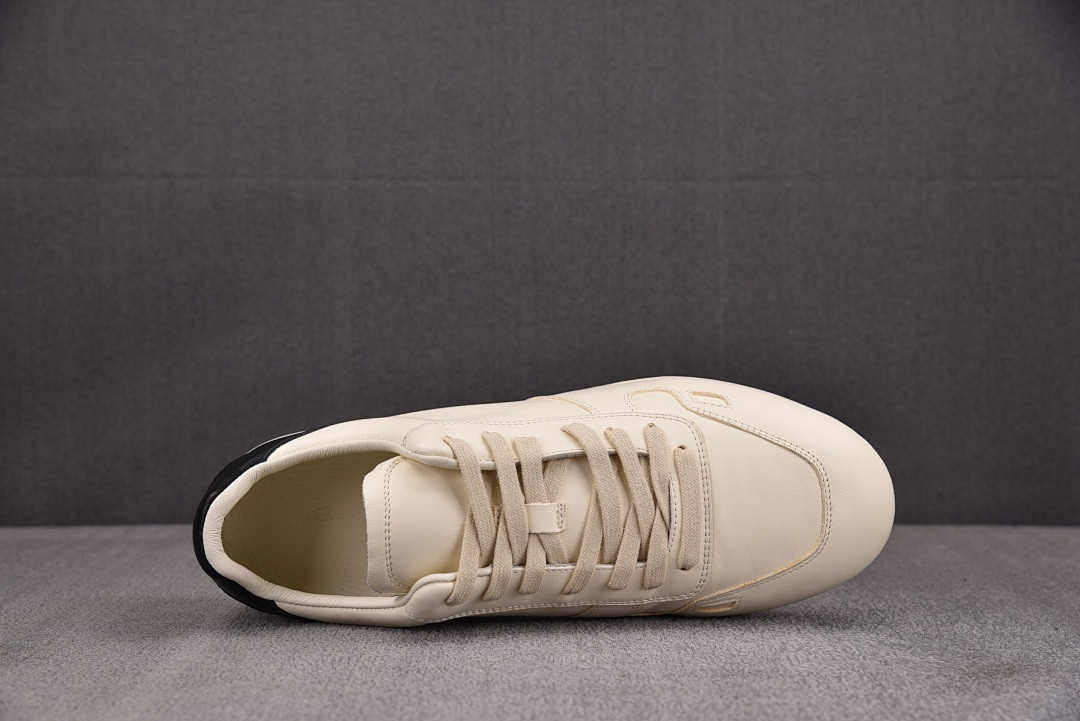 RICK 0WENS SNEAKERS