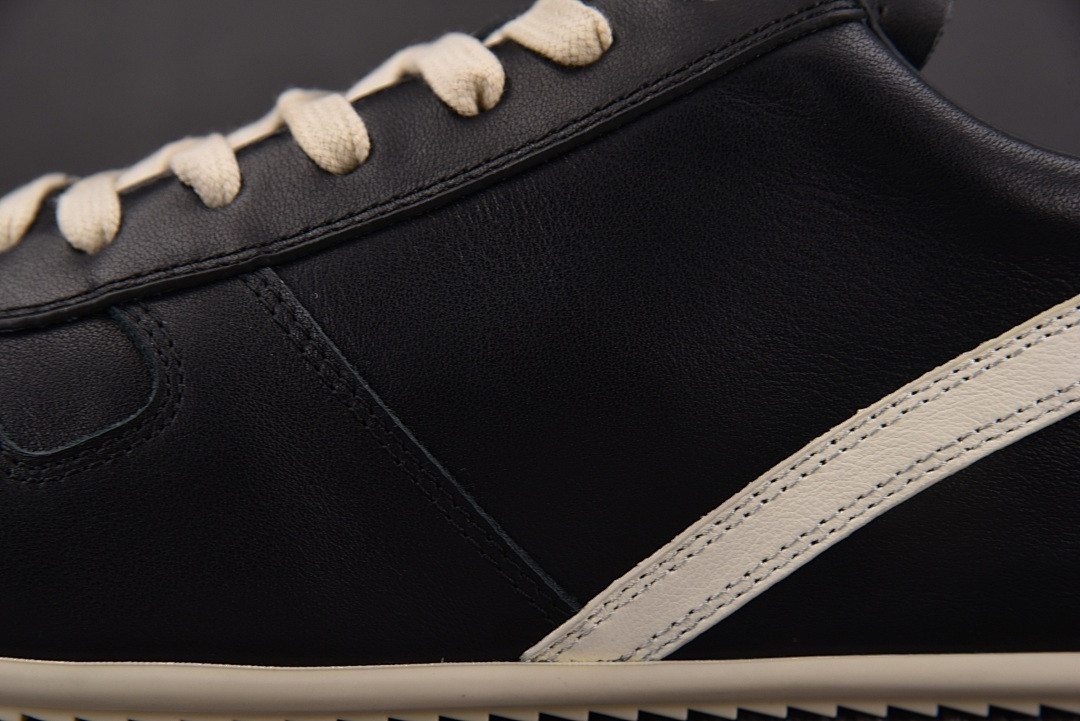 RICK 0WENS SNEAKERS