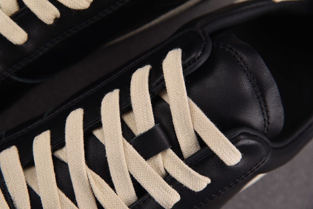 RICK 0WENS SNEAKERS