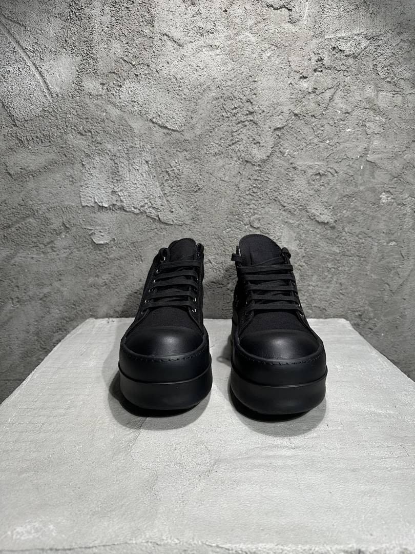 RICK 0WENS SNEAKERS
