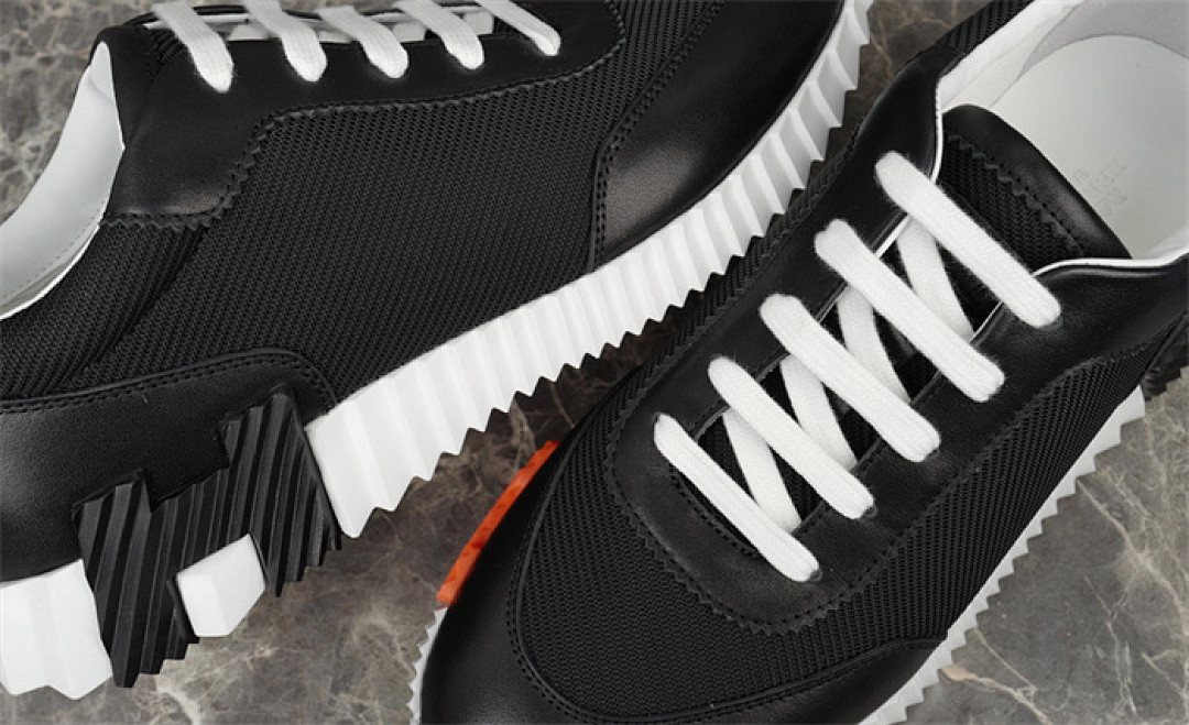 H*ER*MES SNEAKER
