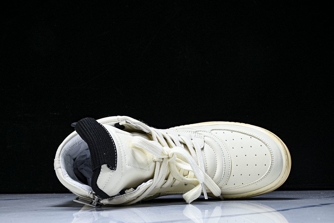 RICK 0WENS SNEAKERS