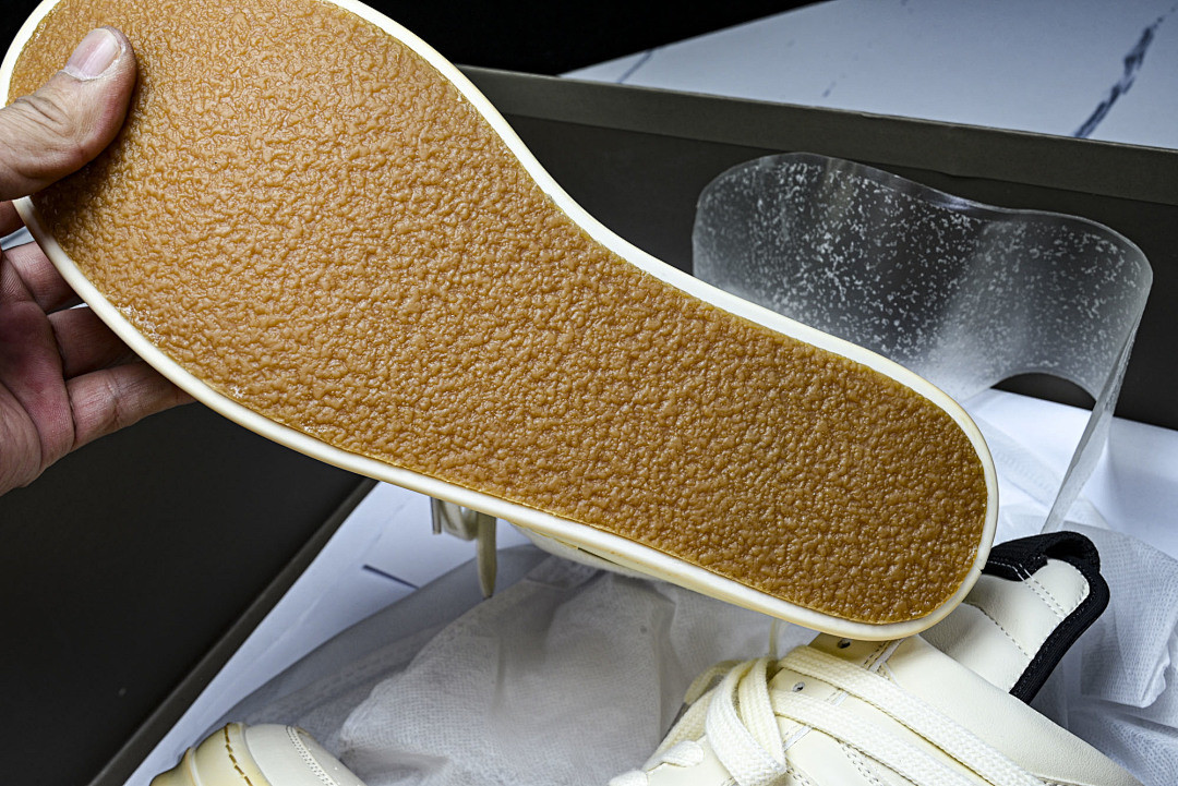 RICK 0WENS SNEAKERS