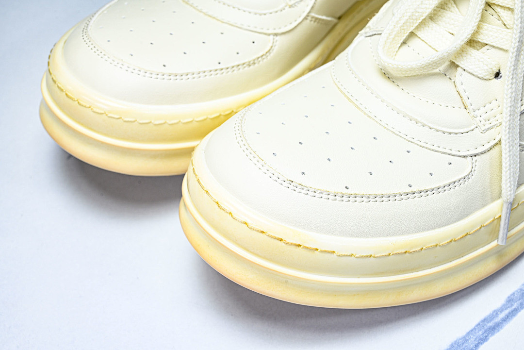 RICK 0WENS SNEAKERS