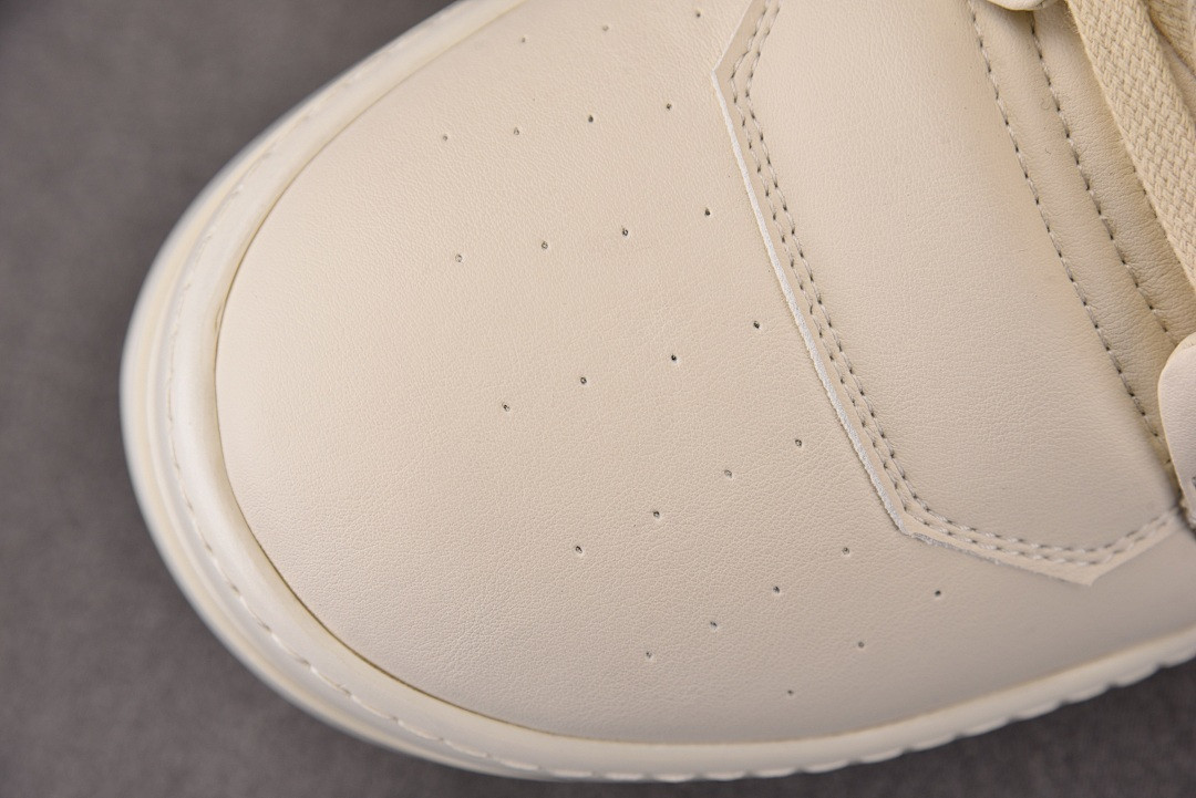 RICK 0WENS SNEAKERS