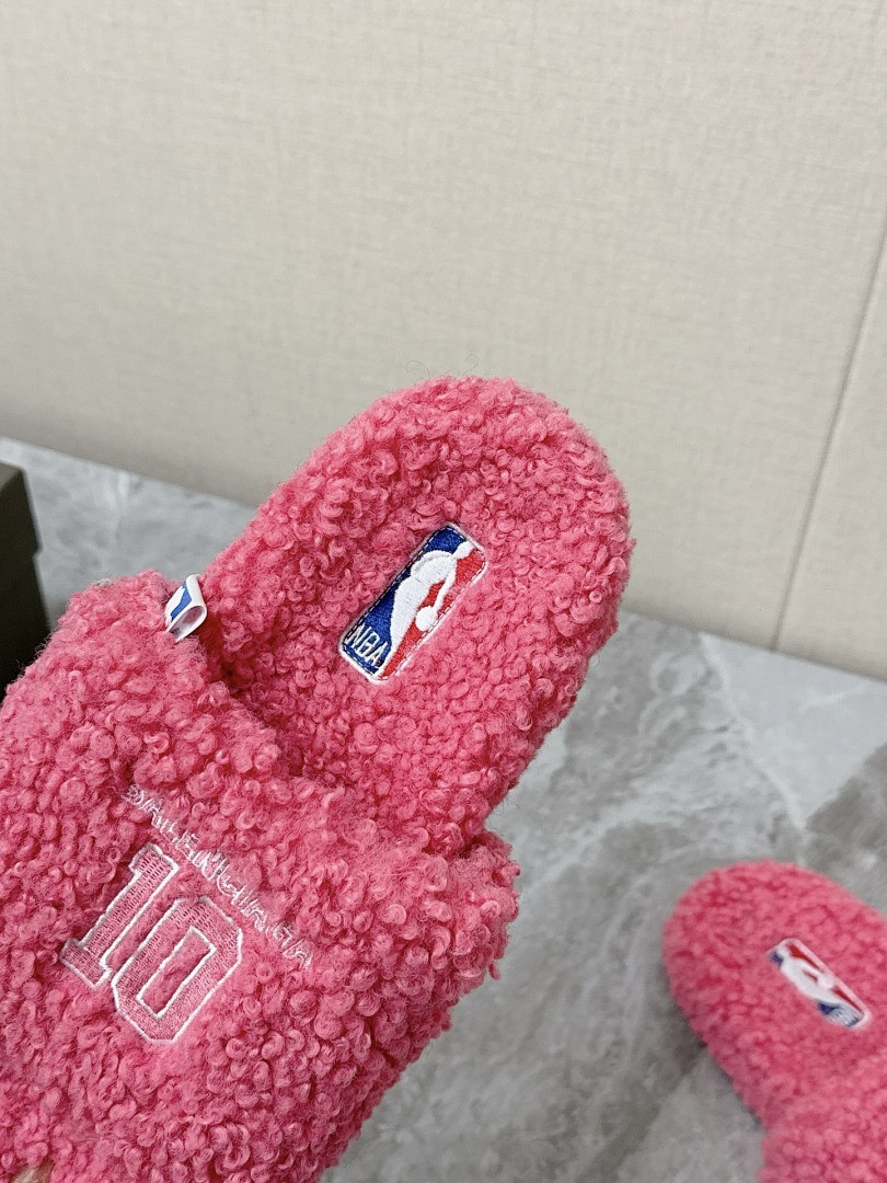 Ba1en*iaga SLIDES