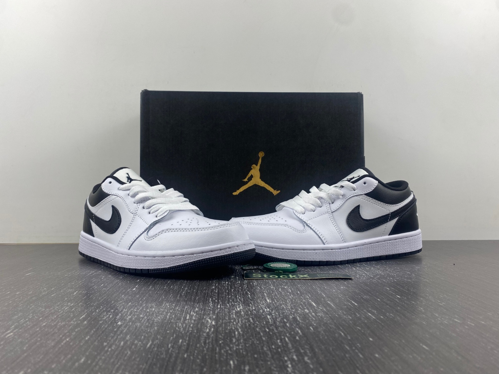 Jordan 1 Low White Black Men