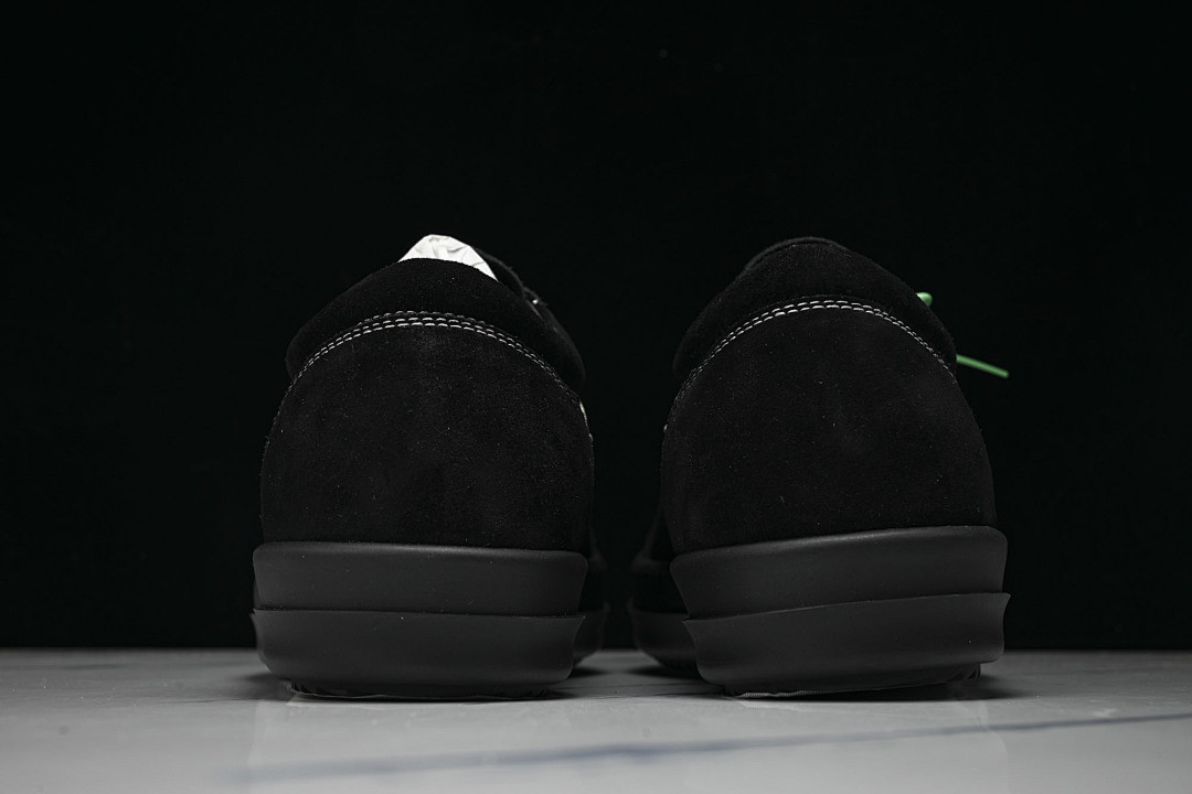 RICK 0WENS SNEAKERS