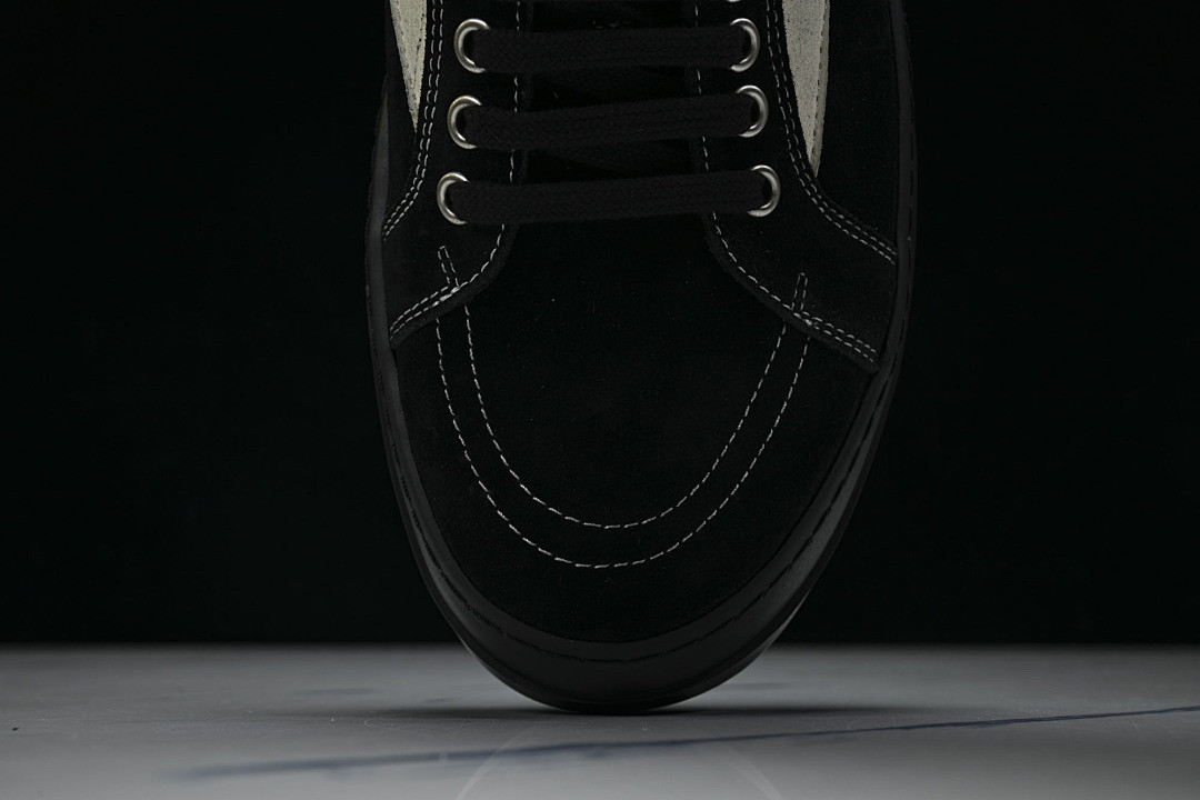 RICK 0WENS SNEAKERS