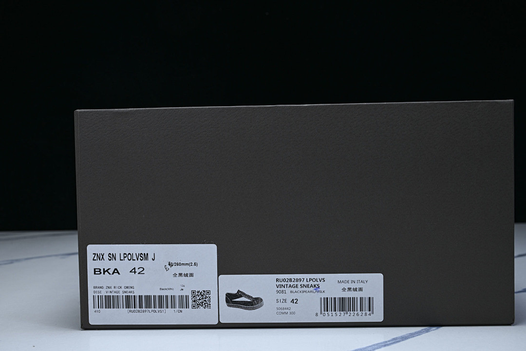 RICK 0WENS SNEAKERS