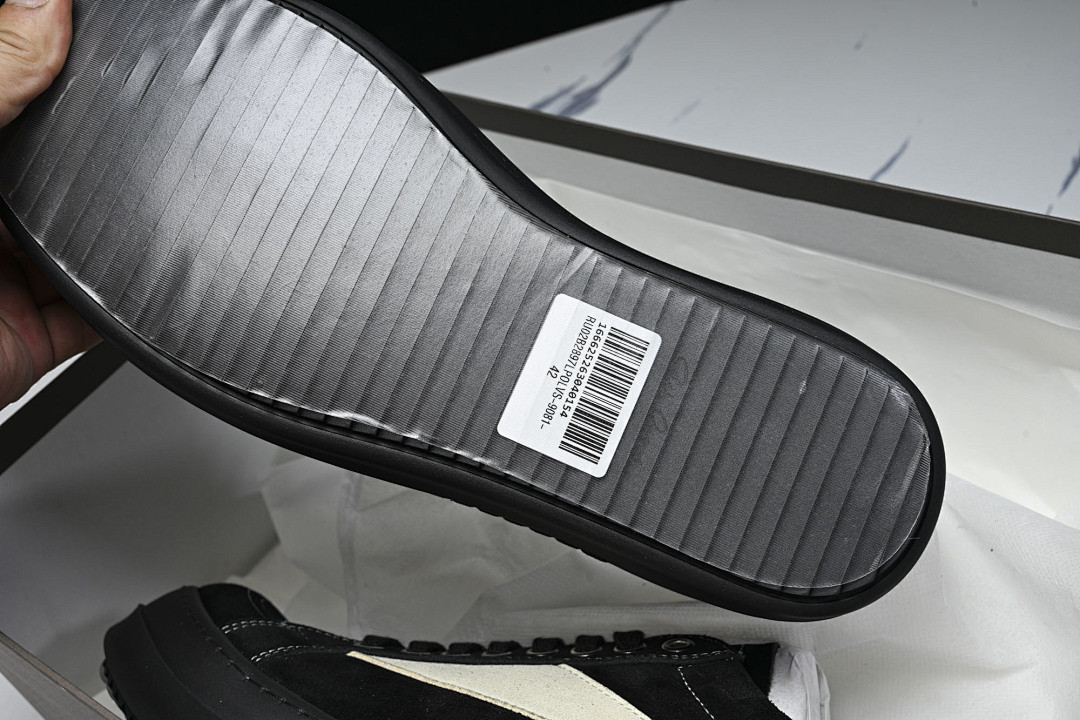 RICK 0WENS SNEAKERS
