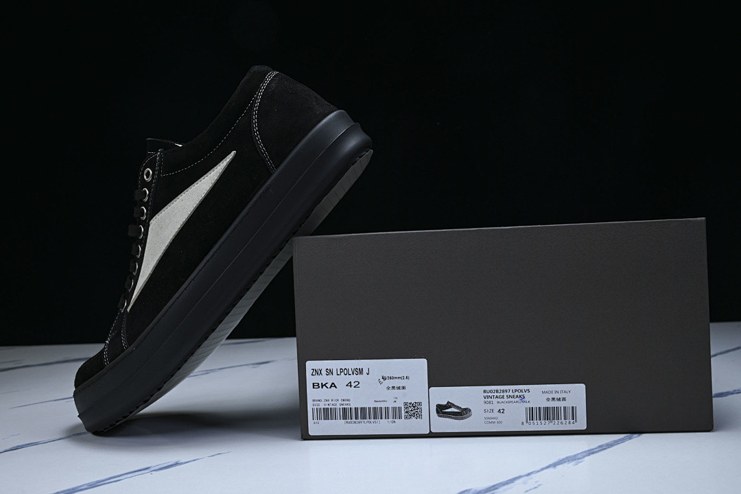 RICK 0WENS SNEAKERS