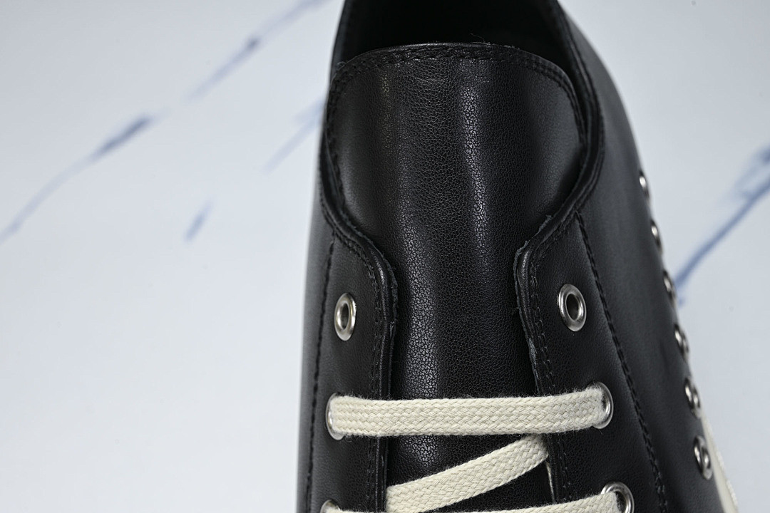 RICK 0WENS SNEAKERS
