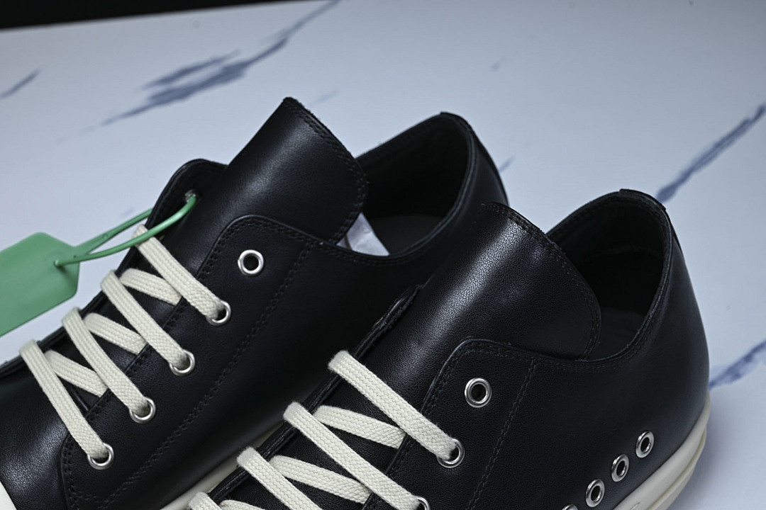 RICK 0WENS SNEAKERS