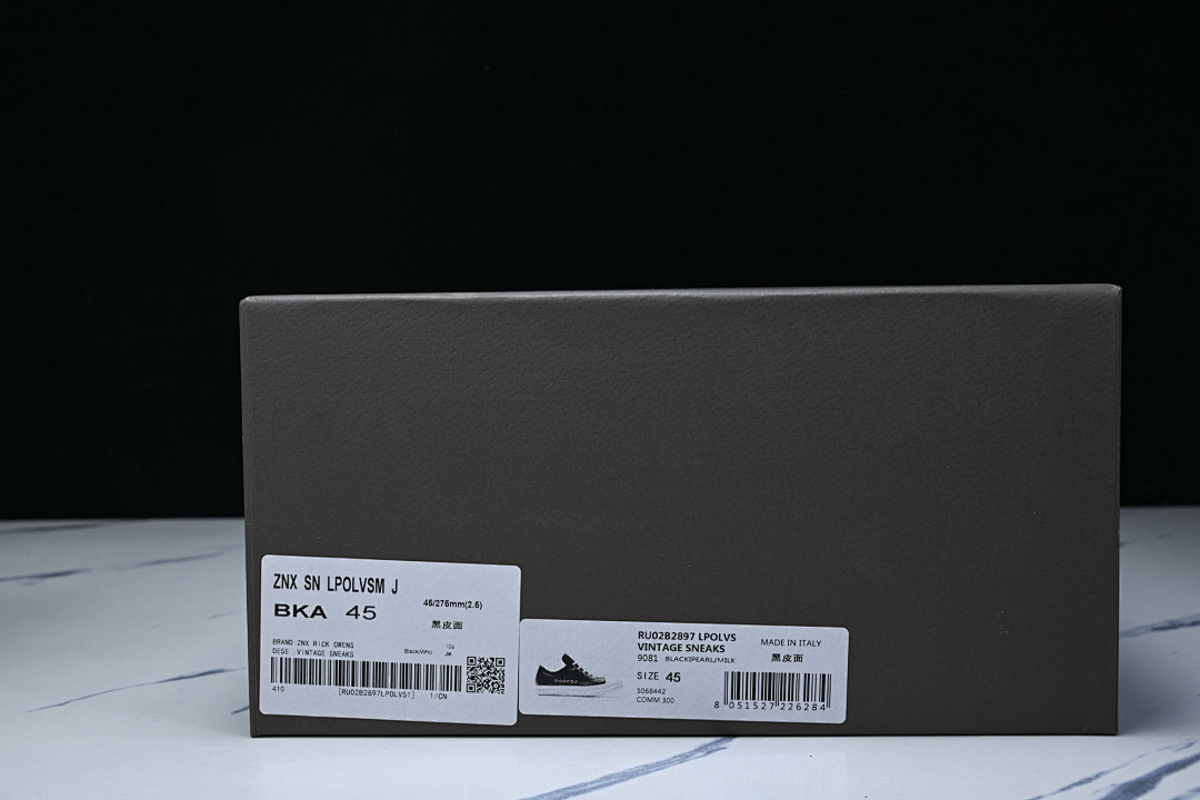 RICK 0WENS SNEAKERS