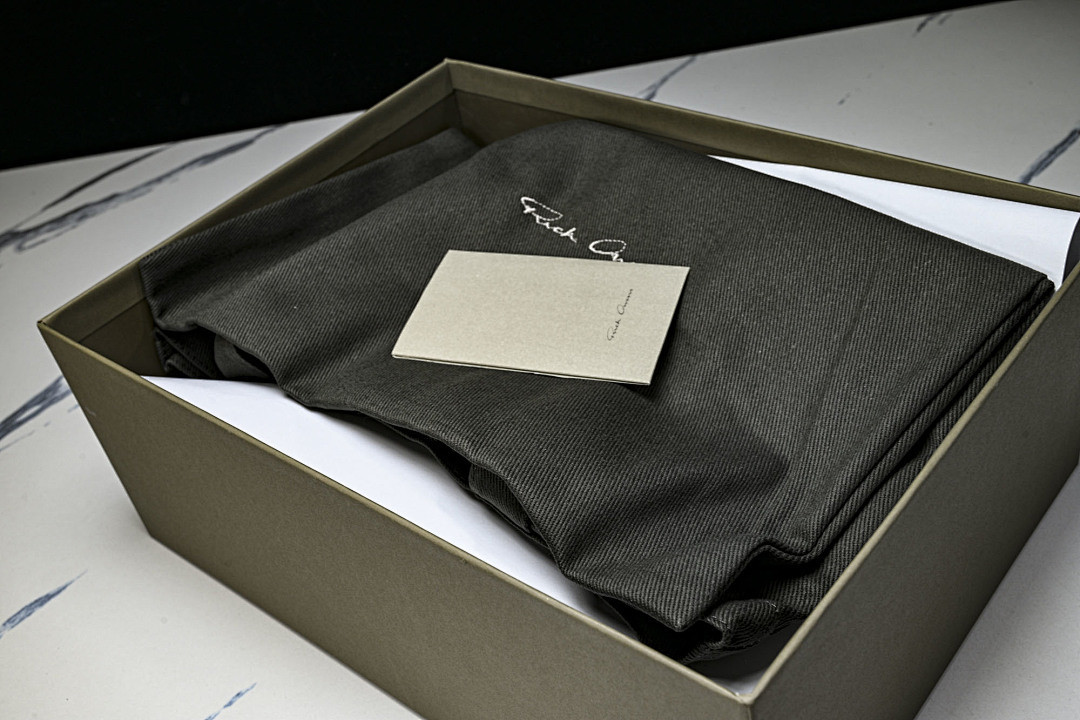 RICK 0WENS SNEAKERS