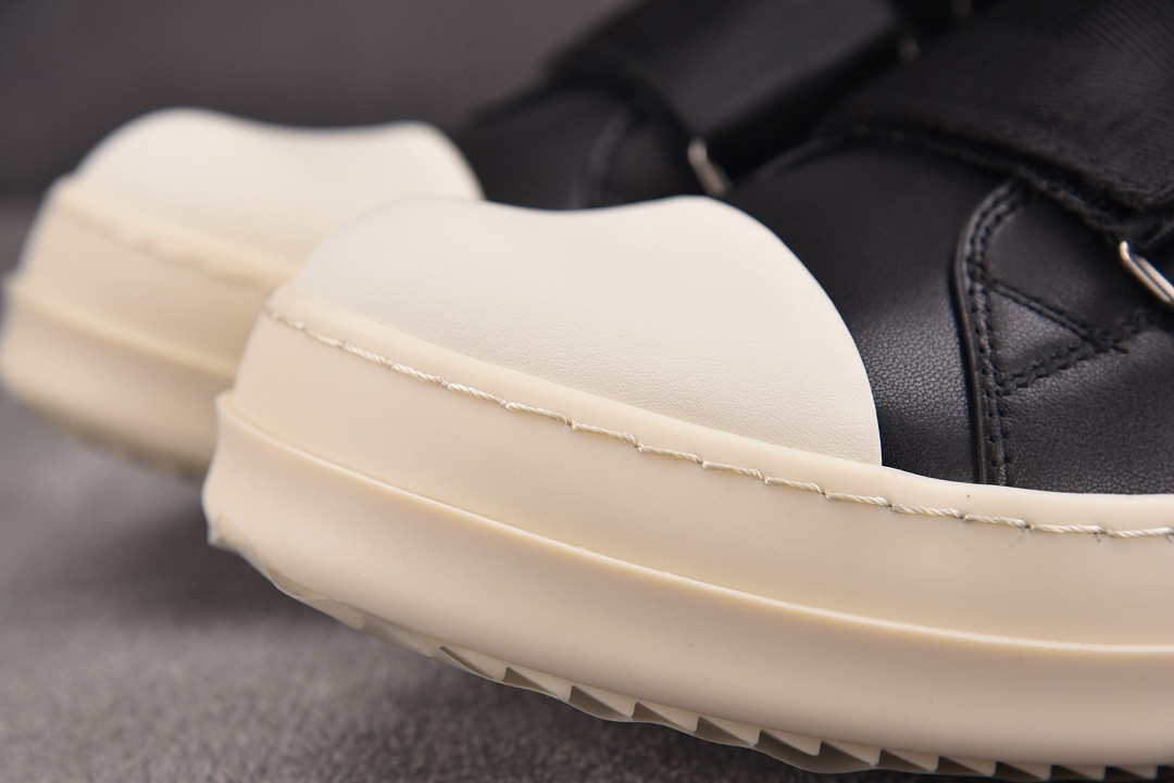 RICK 0WENS SNEAKERS