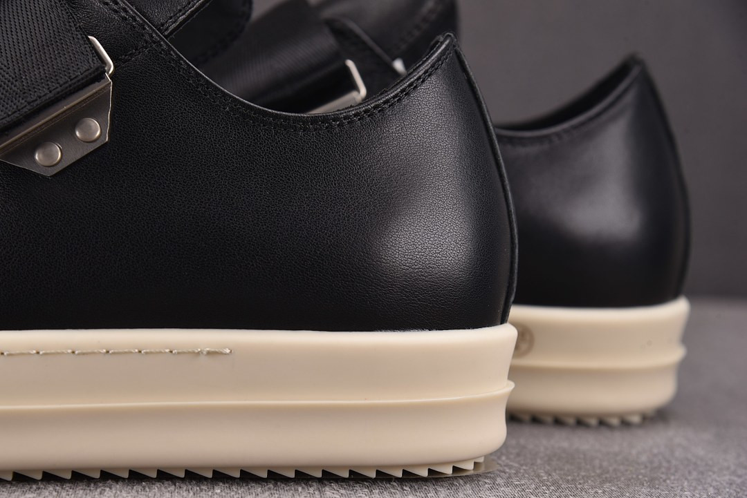 RICK 0WENS SNEAKERS