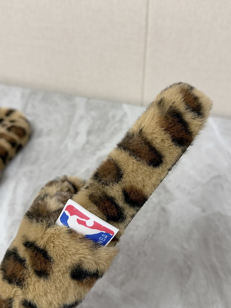Ba1en*iaga SLIDES