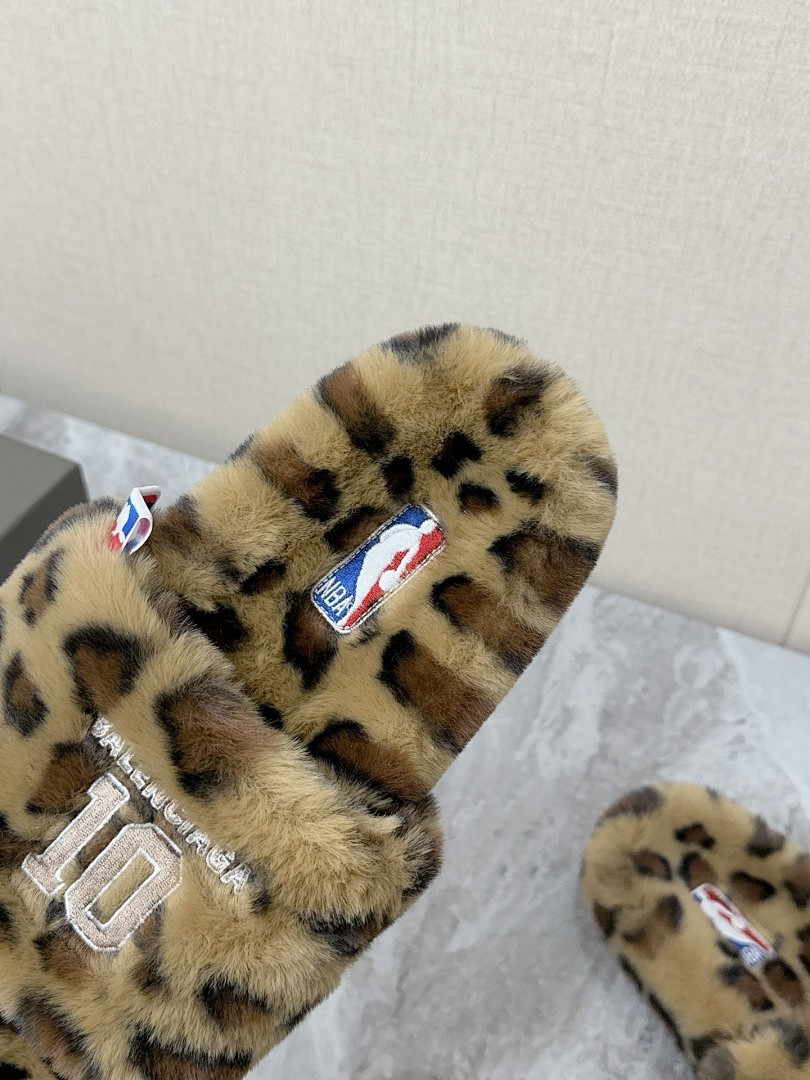 Ba1en*iaga SLIDES