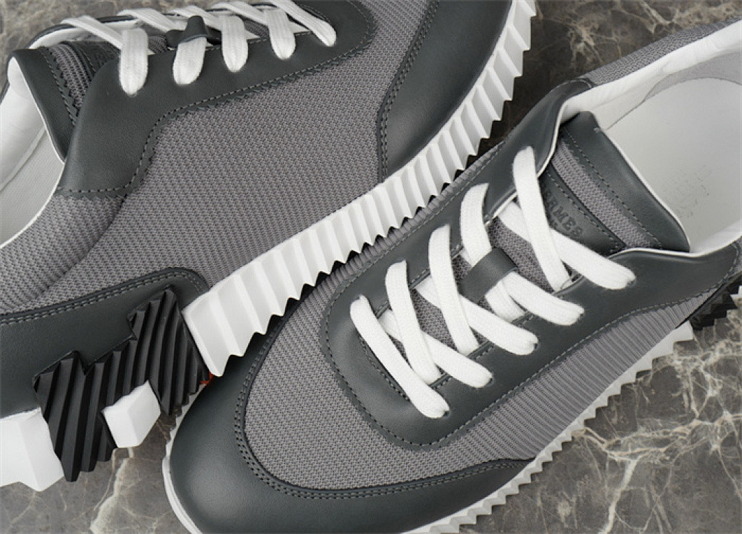 H*ER*MES SNEAKER