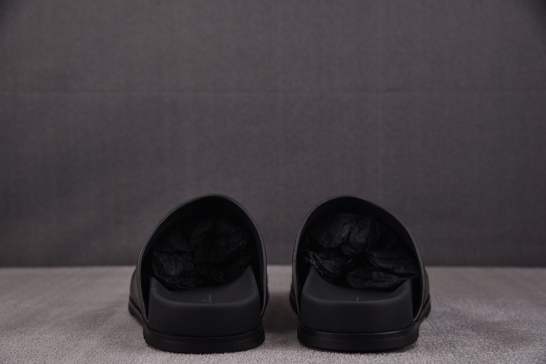 RICK 0WENS SNEAKERS