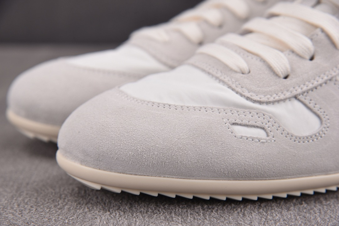 RICK 0WENS SNEAKERS