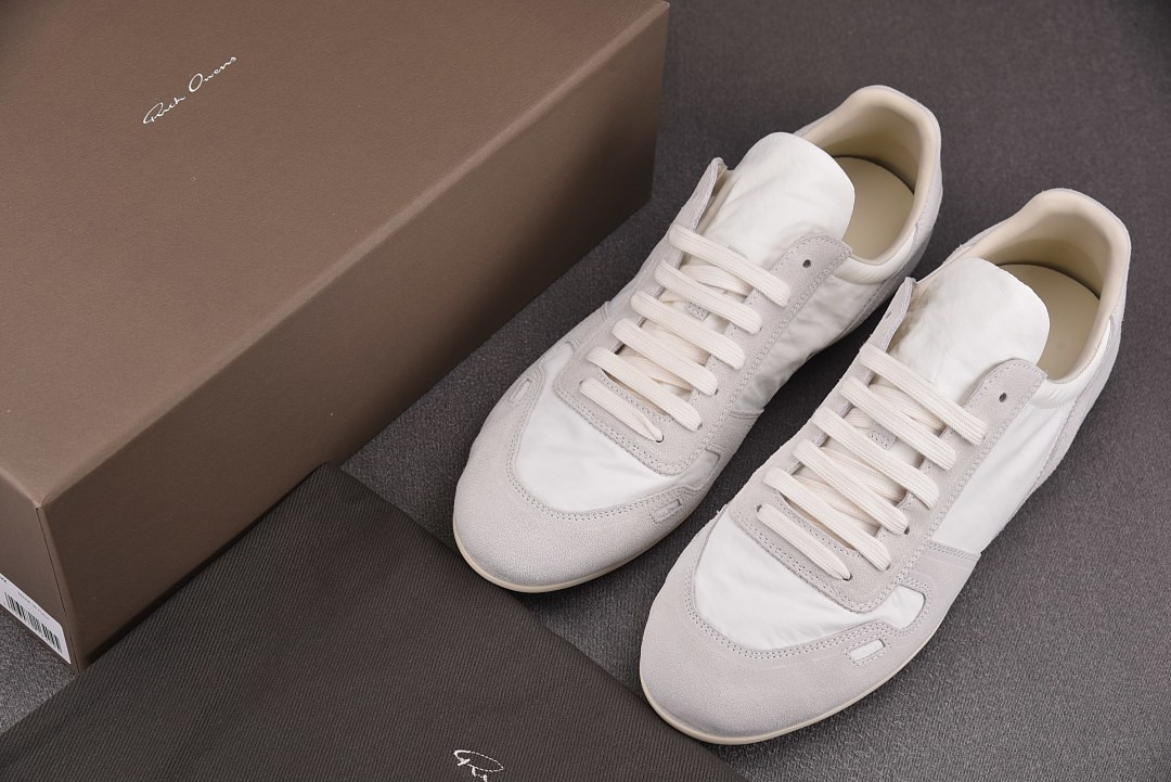 RICK 0WENS SNEAKERS