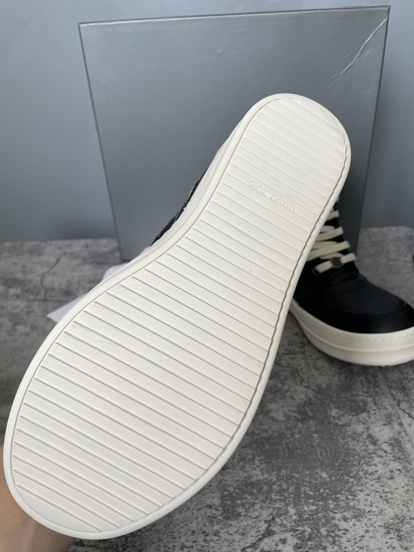 RICK 0WENS SNEAKERS