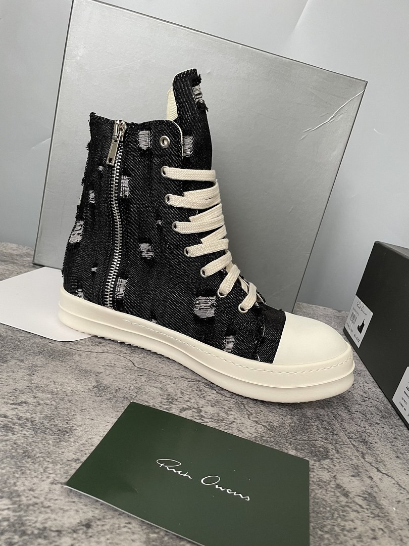 RICK 0WENS SNEAKERS