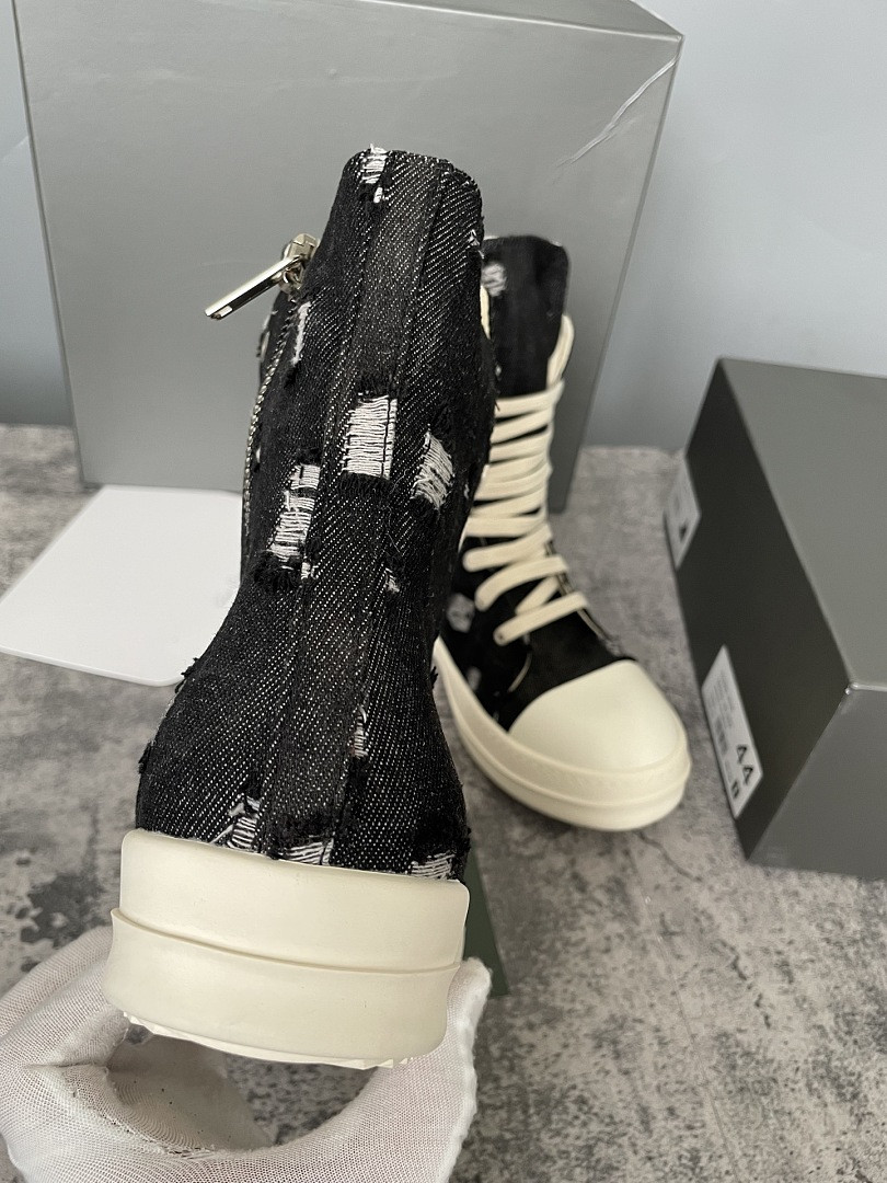 RICK 0WENS SNEAKERS