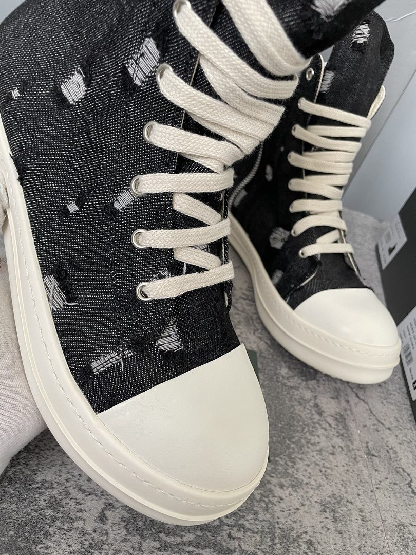 RICK 0WENS SNEAKERS