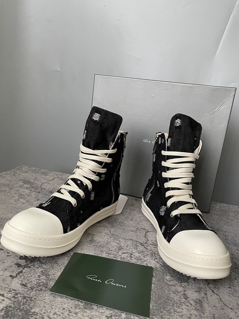 RICK 0WENS SNEAKERS