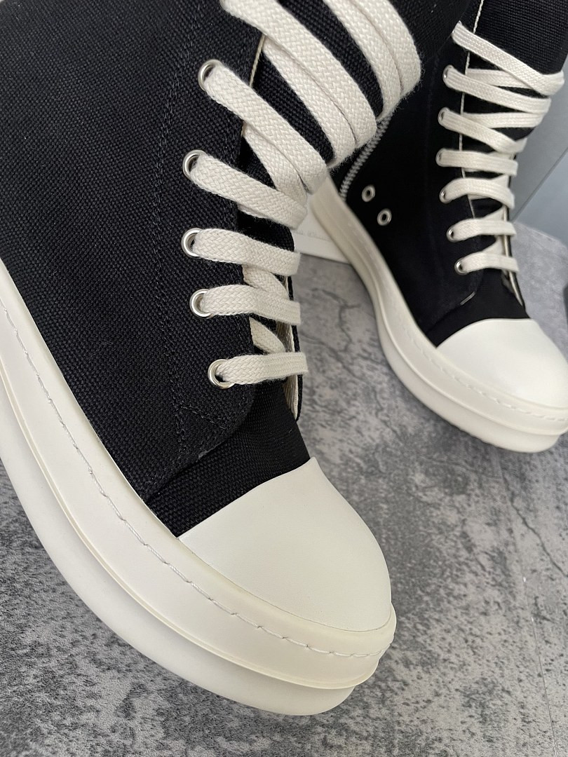 RICK 0WENS SNEAKERS