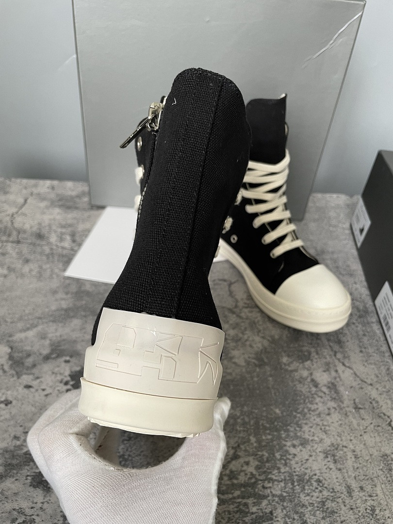 RICK 0WENS SNEAKERS