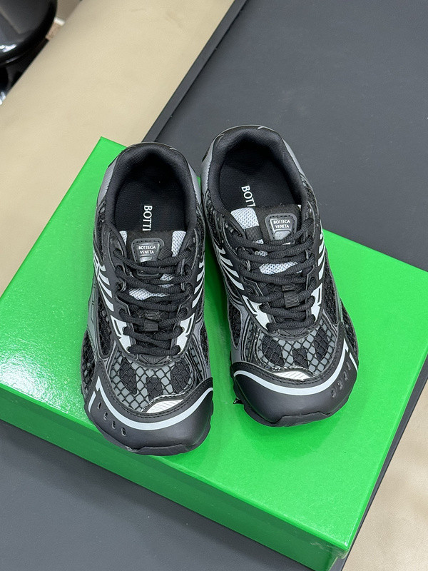 Bo*te*ga ve*ne*ta low-top orbit sneakers in black