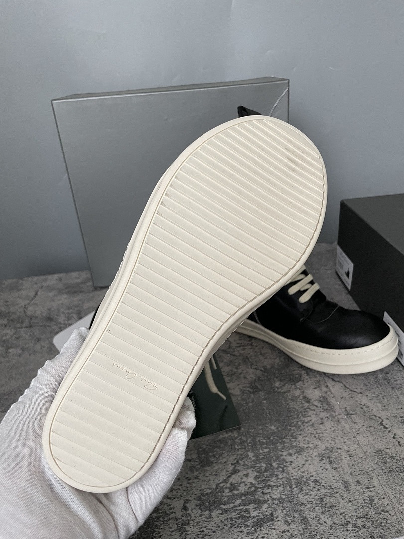 RICK 0WENS SNEAKERS