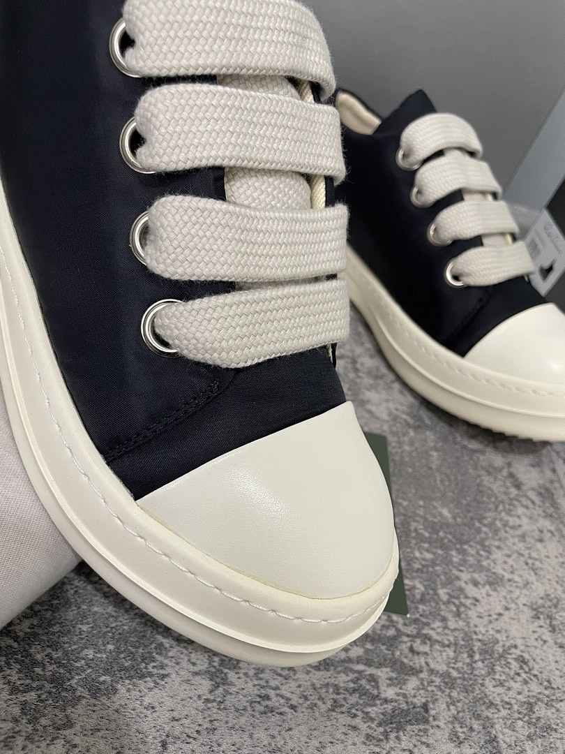 RICK 0WENS SNEAKERS