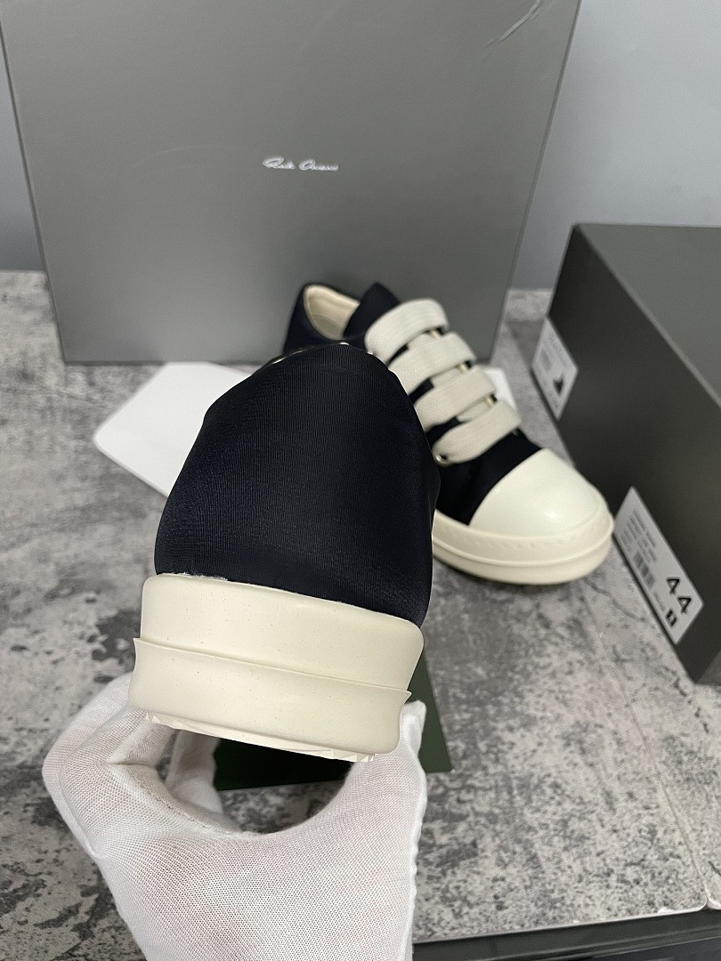 RICK 0WENS SNEAKERS