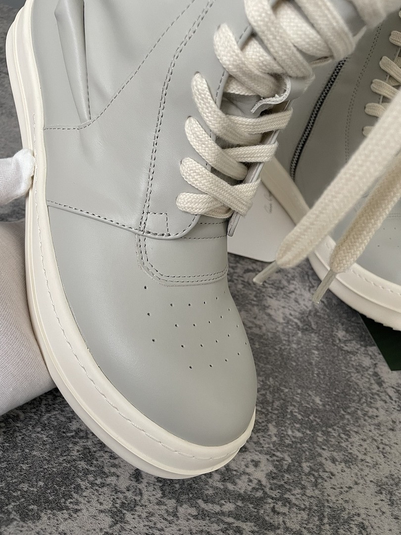 RICK 0WENS SNEAKERS