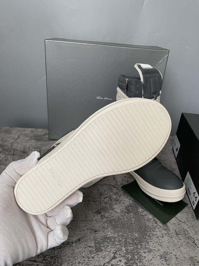 RICK 0WENS SNEAKERS