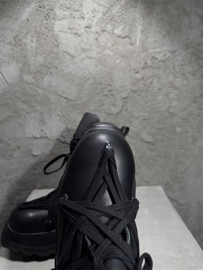 RICK 0WENS SNEAKERS