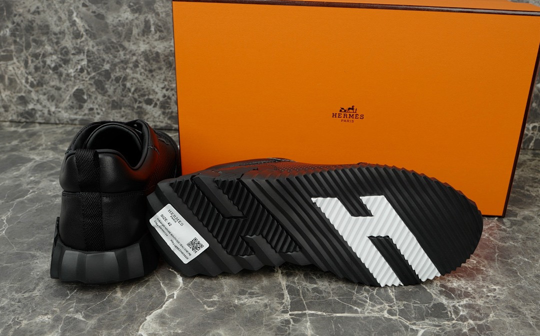 H*ER*MES SNEAKER